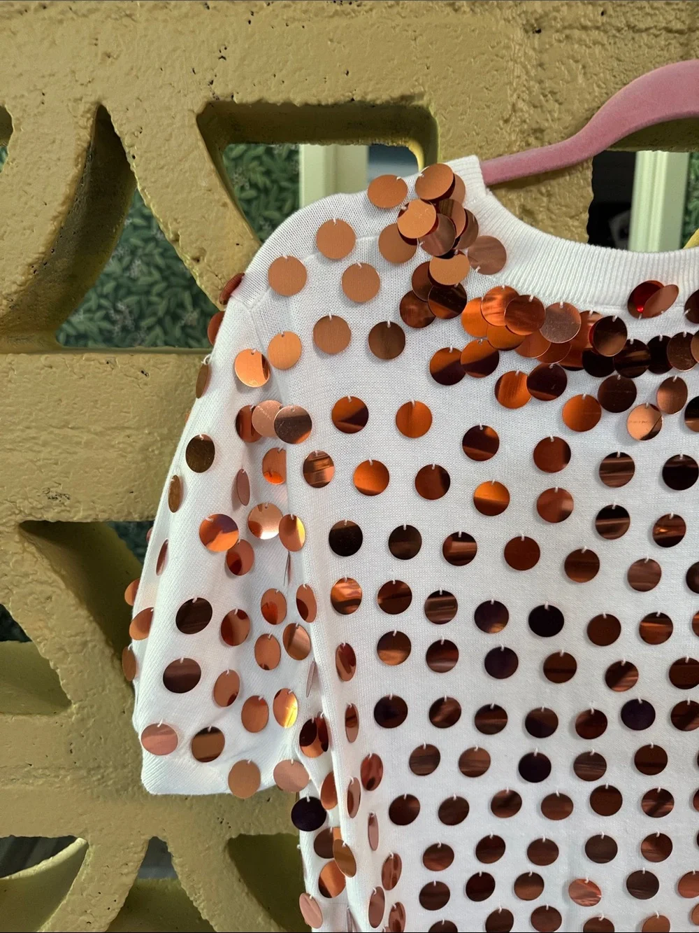Sequin Dot 'Hook Em Queen' White Queen of Sparkles Top size Small